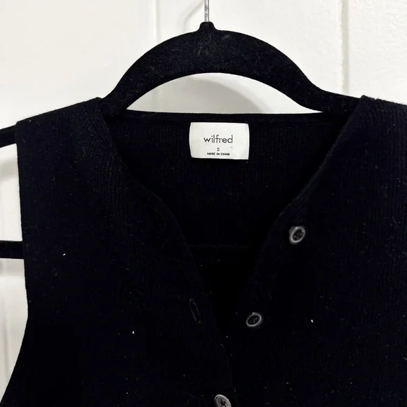 Aritzia Knitted Top - Picture 3 of 3